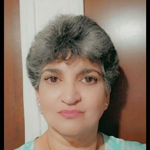 Meet your Posher, Mayra